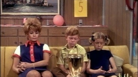 It Can't Be Five Years (1970) - Episode 6 poster and promotional image
