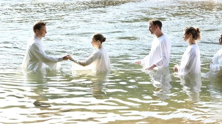 Multiple (2015) - Episode 3 poster and promotional image