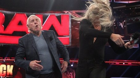 December 5, 2016 (Austin, TX) (2016) - Episode 49 poster and promotional image