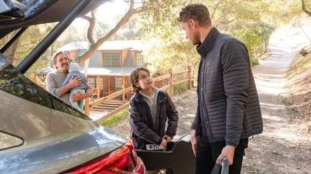 The Guitar Man (2022) - Episode 8 poster and promotional image