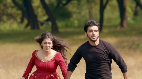 Roshni, Aman Fall in Trouble (2019) - Episode 24 poster and promotional image