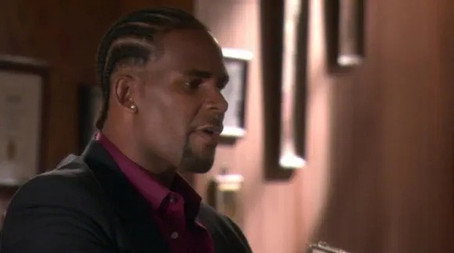 Trapped in the Closet Évad 1