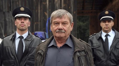 Laufsteg in den Tod (2013) - Episode 2 poster and promotional image