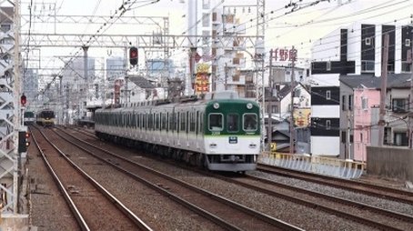 Keihan Electric Railway: Advanced Technology That Dominated the Railway Hub (2017) - Episode 3 poster and promotional image