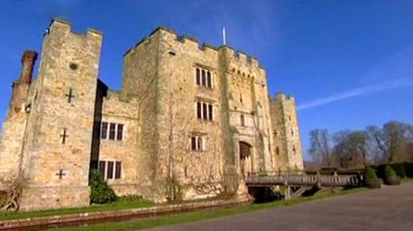Hever Castle (2007) - Episode 13 poster and promotional image