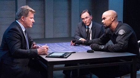 S.W.A.T.: Força de Intervenção221