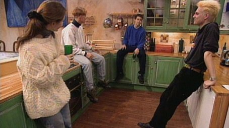 Moving In: London (part 1) (1995) - Episode 1 poster and promotional image