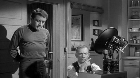 The Martian's Fair Hobo (1965) - Episode 33 poster and promotional image