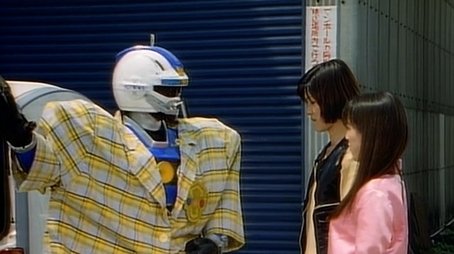 A Head-on Fashion Collision!