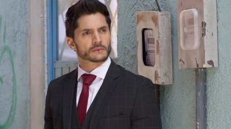 Hay que renunciar al amor para seguir viviendo (2024) - Episode 66 poster and promotional image