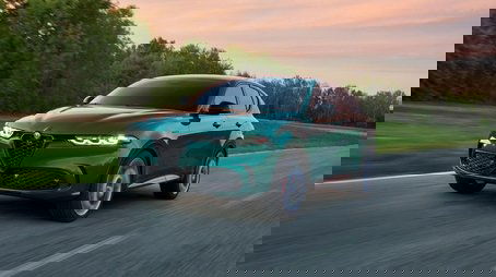 Chevrolet Silverado 1500 ZR2 (2023) - Episode 8 poster and promotional image