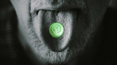 Deadly pills (2019) - Episode 13 poster and promotional image