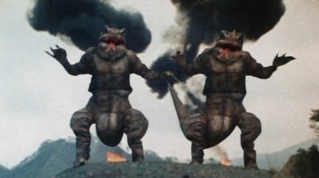 Attack! Giant Lizards