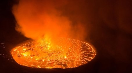Volatile Earth: Volcano on Fire (2018) - Episode 10 poster and promotional image