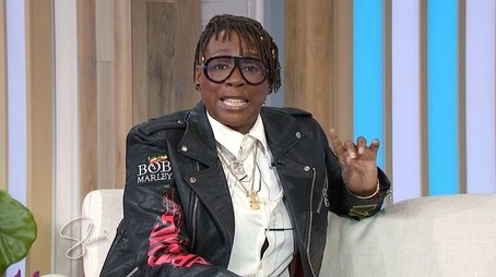 Gina Yashere, Justine Bateman (2022) - Episode 39 poster and promotional image