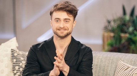 Daniel Radcliffe, Youn Yuh-jung, Nicole Rémy (2022) - Episode 120 poster and promotional image