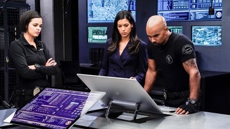 S.W.A.T.: Força de Intervenção23