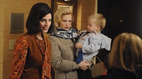 Dark Shadows (2012) - Episode 9 poster and promotional image
