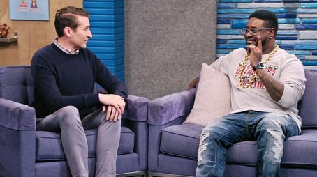 T-Pain Wears Shredded Jeans and a Printed Shirt (2016) - Episode 5 poster and promotional image