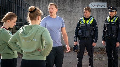Episode 7 (2023) - Episode 7 poster and promotional image
