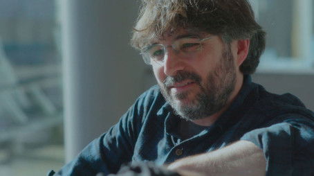 Tras Quintero (2020) - Episode 1 poster and promotional image