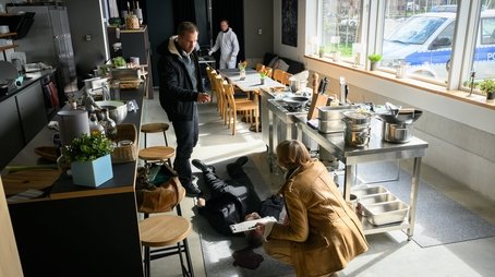 Episode 7 (2023) - Episode 7 poster and promotional image