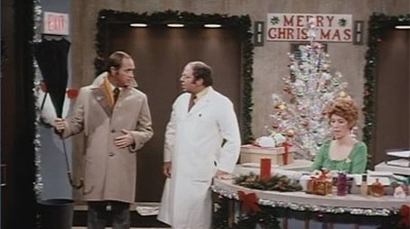 I'm Dreaming of a Slight Christmas (1973) - Episode 15 poster and promotional image