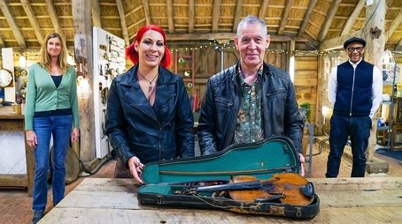 Century-Old Violin (2021) - Episode 20 poster and promotional image