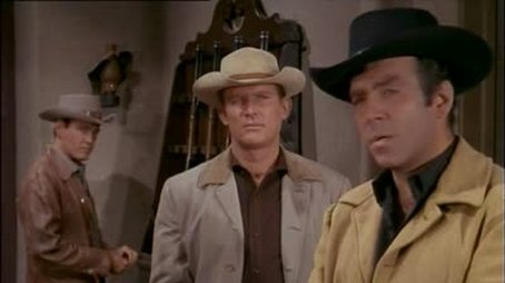 The Flannel-Mouth Gun (1965) - Episode 19 poster and promotional image