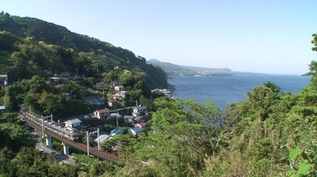 Izu: From Rugged Coastline to Inland Warmth (2018) - Episode 6 poster and promotional image