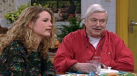 Een leugentje om bestwil (1999) - Episode 13 poster and promotional image