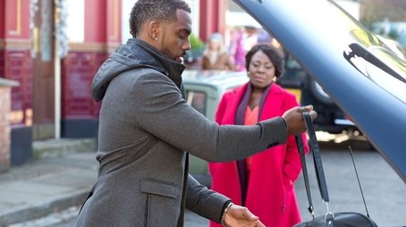 17/12/2015 (2015) - Episode 200 poster and promotional image