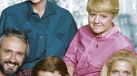 Season 4 (1985) - Season 4 poster and promotional image