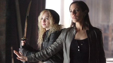 Lost Girl18