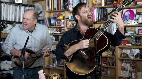 Dan Auerbach (2018) - Episode 40 poster and promotional image