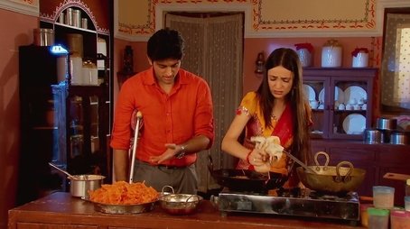Khushi considers going back (2011) - Episode 30 poster and promotional image
