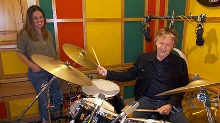 Eat, Drink and Be Merry (2018) - Episode 14 poster and promotional image