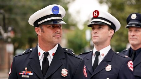 Chicago Fire: Heróis Contra o Fogo77