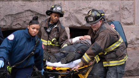 Imagem Chicago Fire: Heróis Contra o Fogo (13x20) 7 maio 2025