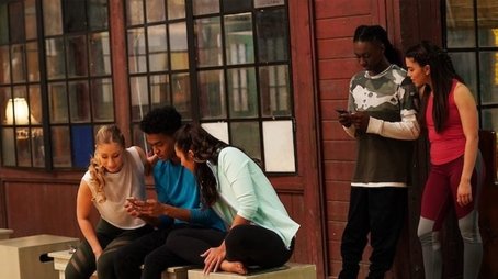 Eight Crazy Dates (2020) - Episode 17 poster and promotional image