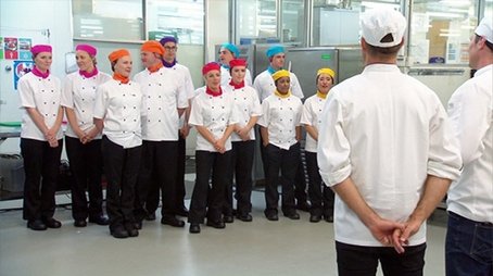 Offsite Challenge: Airline Food (2015) - Episode 37 poster and promotional image
