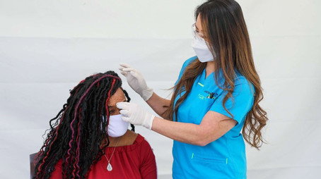 Dr. Pimple Popper, la dottoressa schiacciabrufoli Stagione 6