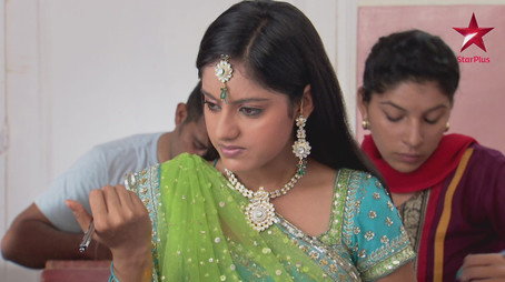 Diya Aur Baati Hum Сезон 1