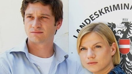 Season 8 (2009) - Season 8 poster and promotional image