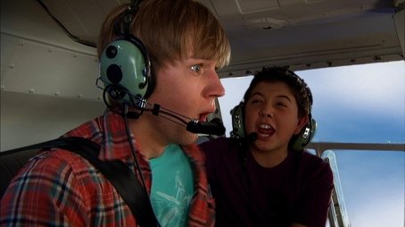 Aloha, Charlie! (1)