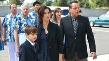Juan of the Dead (2012) - Episode 10 poster and promotional image
