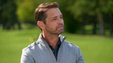 Under Par-essure (2020) - Episode 7 poster and promotional image