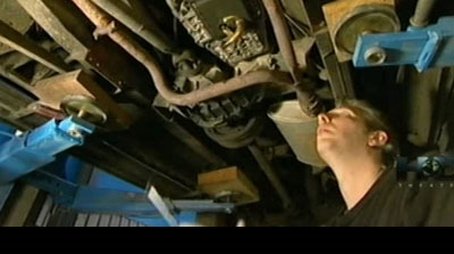 First Gen Land Rover Range Rover (Part 2) (2005) - Episode 8 poster and promotional image