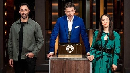 The Golden Mystery Box (2020) - Episode 46 poster and promotional image