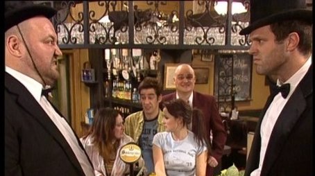 Landlord of the Giants (2002) - Episode 5 poster and promotional image